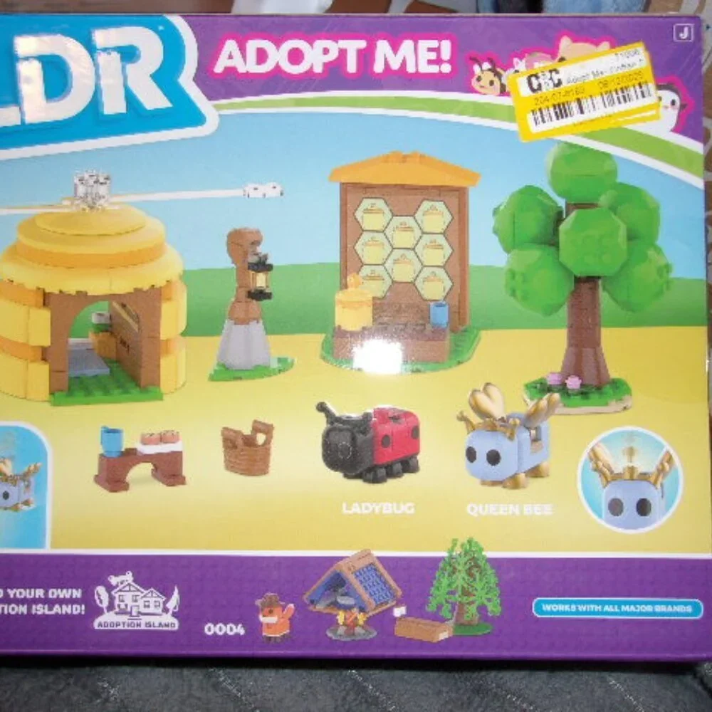 BLDR Adopt Me Coffee Shop 225pcs 0010 Jazwares Building Set Game